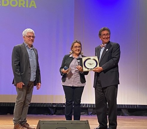 Ana Rinaldi awarded Verna Hall Research Award